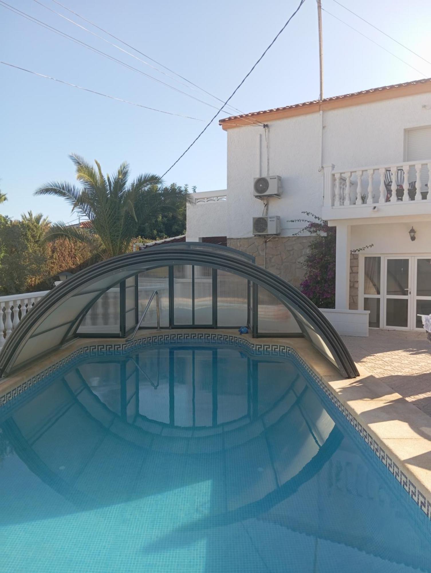 Villa Benucia Family Guest House La Nucia Exterior photo