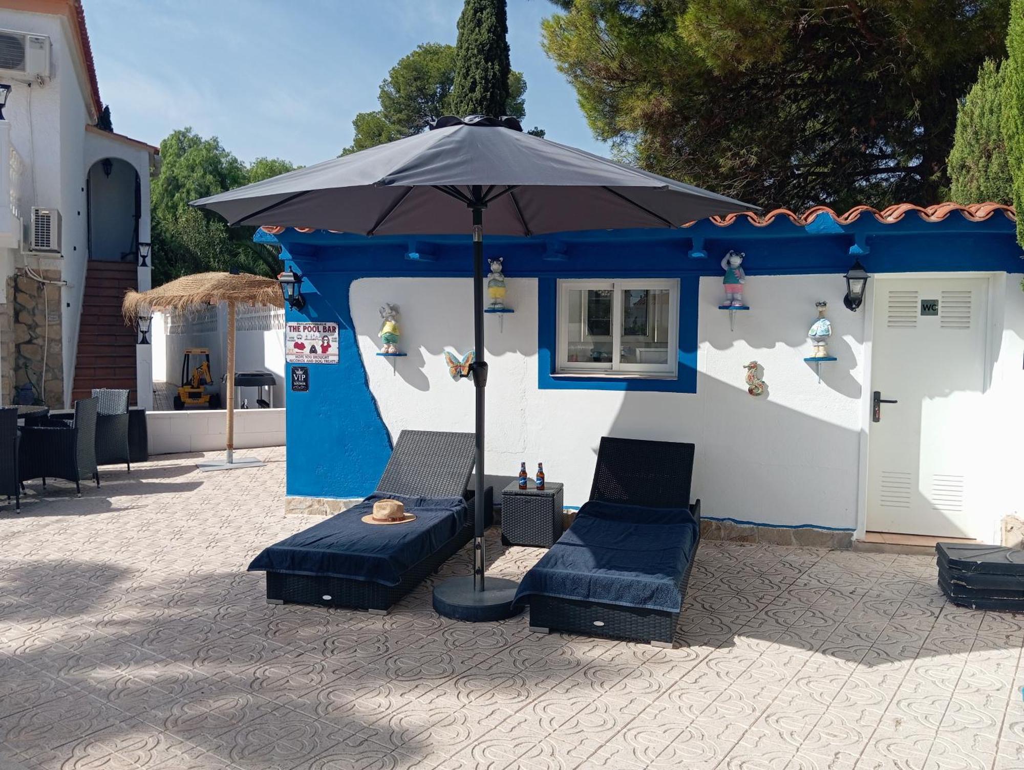 Villa Benucia Family Guest House La Nucia Exterior photo