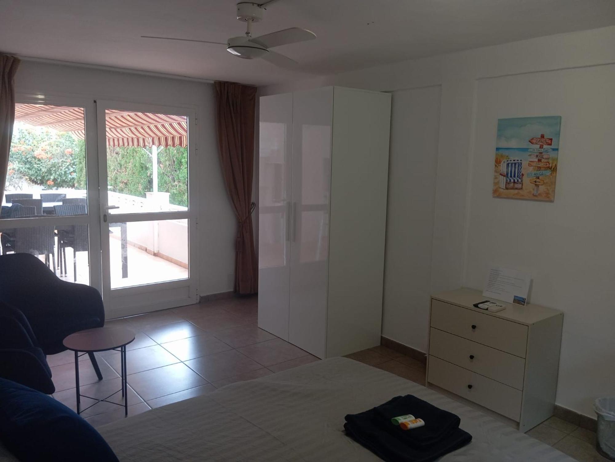 Villa Benucia Family Guest House La Nucia Exterior photo